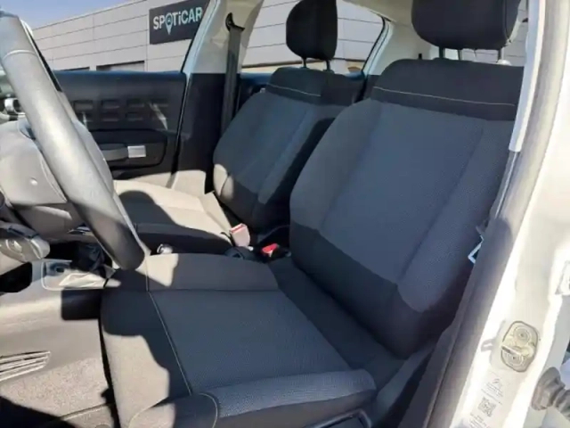 Citroën C3 1.2 puretech 110ch s&amp;s shine 120-123g — photo 9