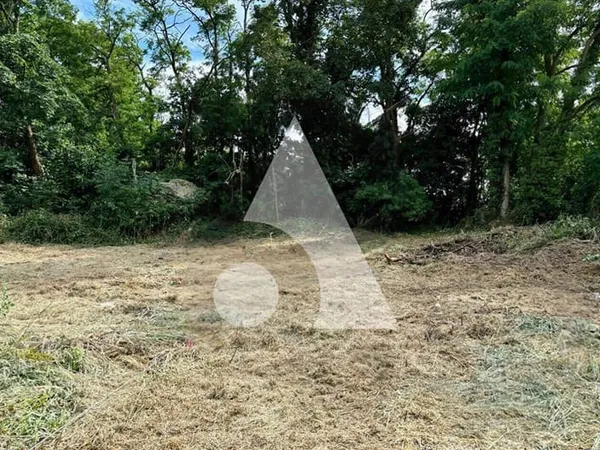 Terrain 500 m²