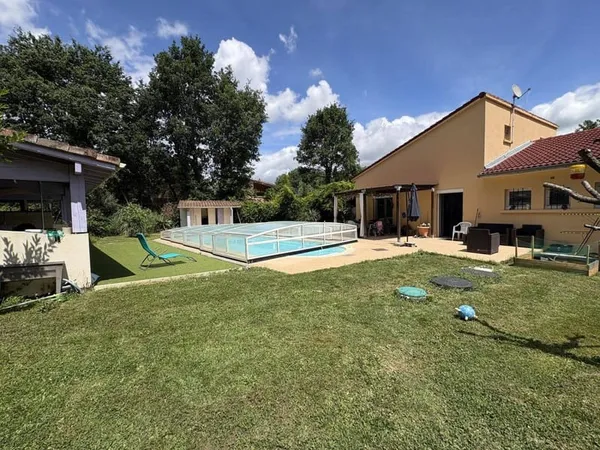 Maison 6 pièces 162 m²