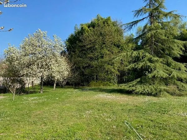 Terrain Merignac
