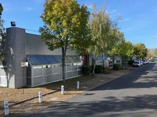 Bureaux 3106 m²