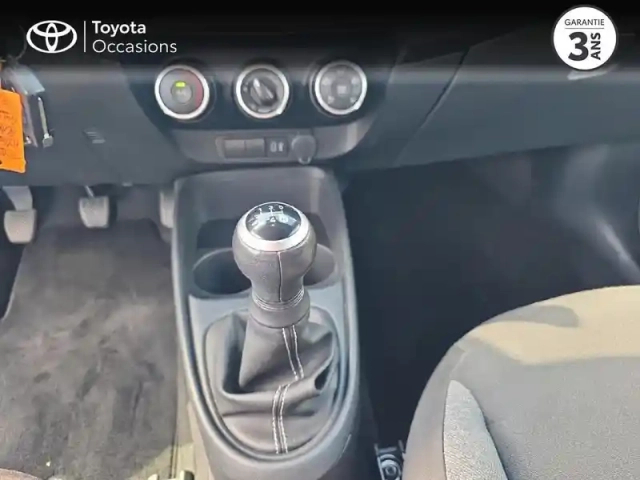 Toyota Aygo X 1.0 vvt-i 72ch dynamic my24 — photo 10
