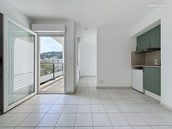 Appartement T2 + terrasse + parking