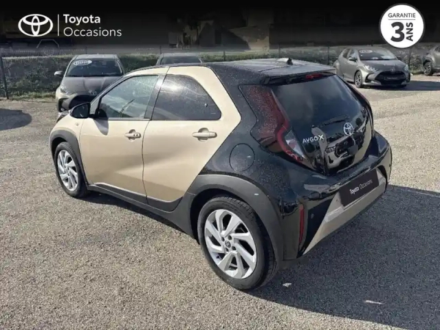Toyota Aygo X 1.0 vvt-i 72ch design s-cvt — photo 2