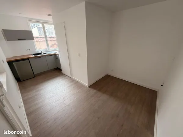 Studio 1 pièce 10 m²