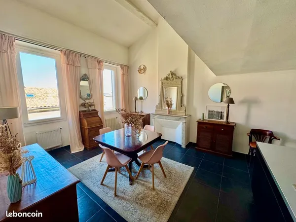 Marseille 13007 T4 duplex meublé