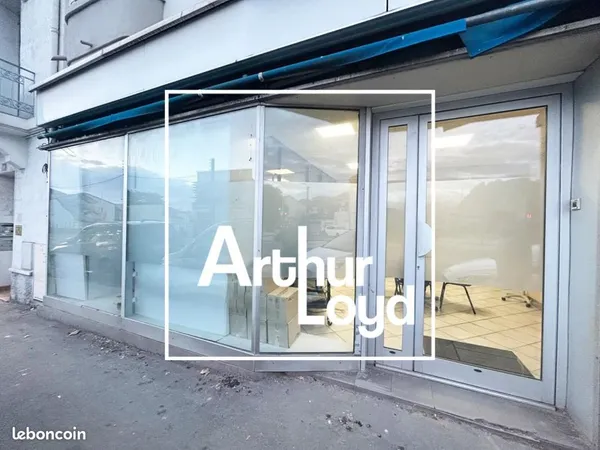 Bureau 233 m²