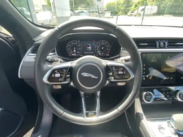 Jaguar F-Pace 2.0 - p400e phev awd bva8 — photo 19