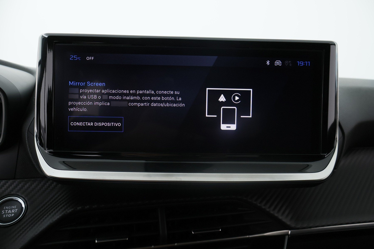 Peugeot 208 — photo 26