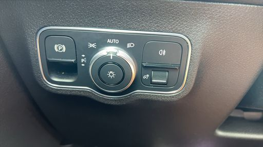 Mercedes Classe GLB 200 d 150 8G-DCT - AMG Line – 2021 – 58916 km – Diesel – Boîte Automatique — photo 13
