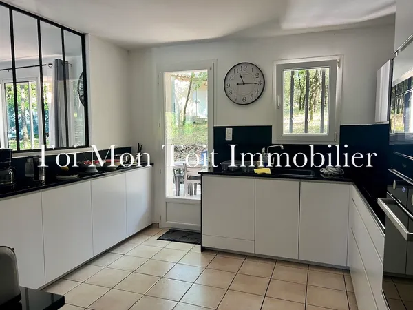 SARDAN VILLA F6 + GARAGE, PISCINE & POOL HOUSE SUR TERRAIN D