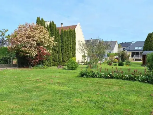 Terrain 650 m²