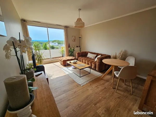 Appartement 2p 56 m2 étage 5/5