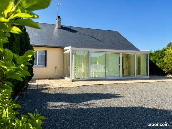 Maison de 90m2 sur un terrain de 956m2