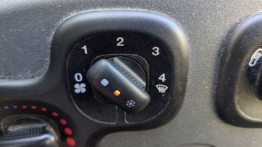 Fiat Panda 1.2  69ch - City Cross Waze – 2018 – 55303 km – Essence – Boîte Manuelle — photo 3