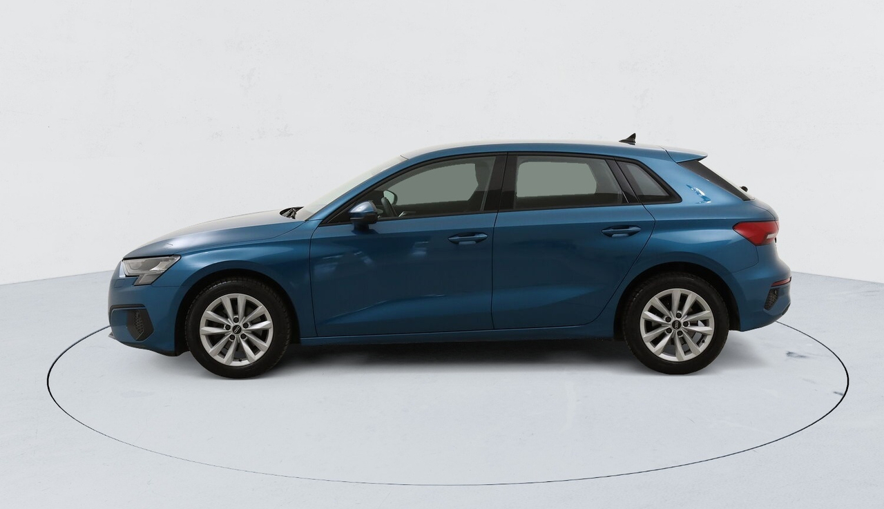 Audi A3 Sportback — photo 2
