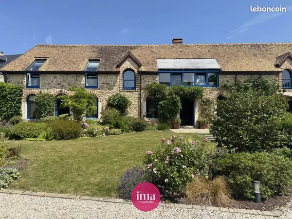 Maison 8 pièces 249 m²