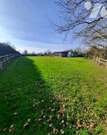 Terrain 1889 m²