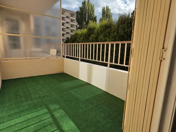 Location Appartement 73 m² + balcon