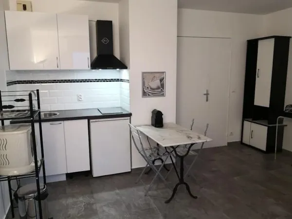 Studio 1 pièce 25 m²