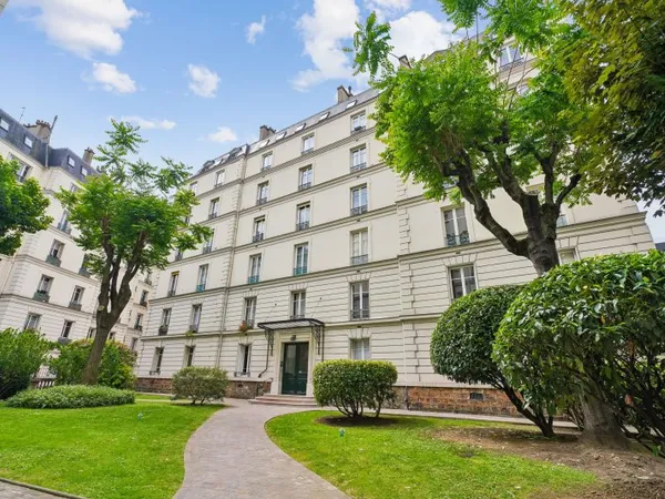 Vends appartement lumineux et calme