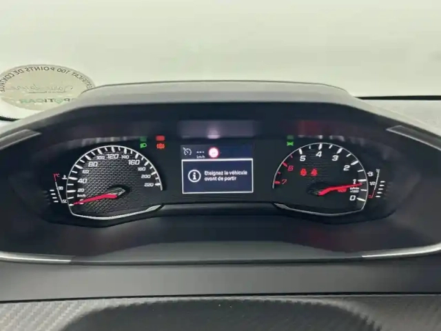 Peugeot 208 puretech 100 s&amp;s bvm6 — photo 10