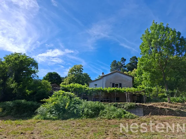 Maison , fermette, terrain vue au calme le collet de deze en Lozere , secteur cevennes