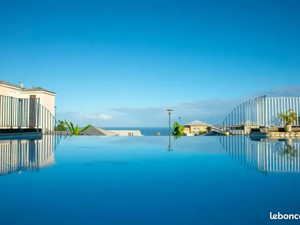 Beau T2 avec jardin résidence Tourmaline Saint-Gilles les bains (La Réunion)Beau T2 avec jardin rési