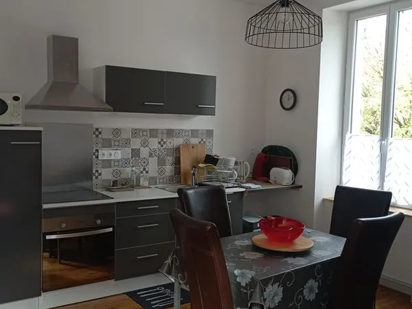 Vends appartement T3 lumineux, calme dans petite copropriété