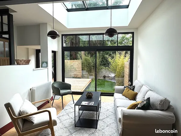 Maison 8 pièces 170 m²