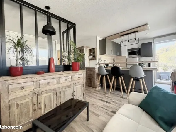 Appartement . 1 pièce . 32m²