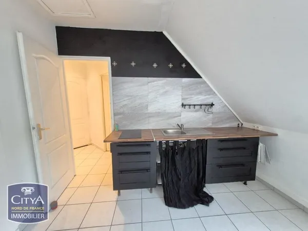 APPARTEMENT ARRIERE GARE