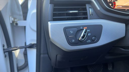 Audi A4 2.0 TFSI 190 S-Tronic7 - Design Luxe – 2017 – 87768 km – Essence – Boîte Automatique — photo 9