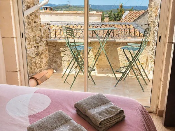 🏡 Chambre meublée + SDB privée + terrasse - Pertuis centre