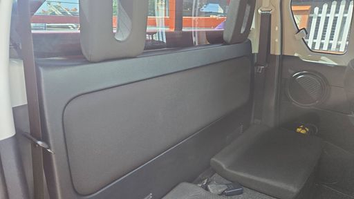 Toyota Hilux X-Tra Cabine 2.8  D-4D 204 4X4 BVA6 - Invincible – 2022 – 107777 km – Diesel – Boîte Automatique — photo 8