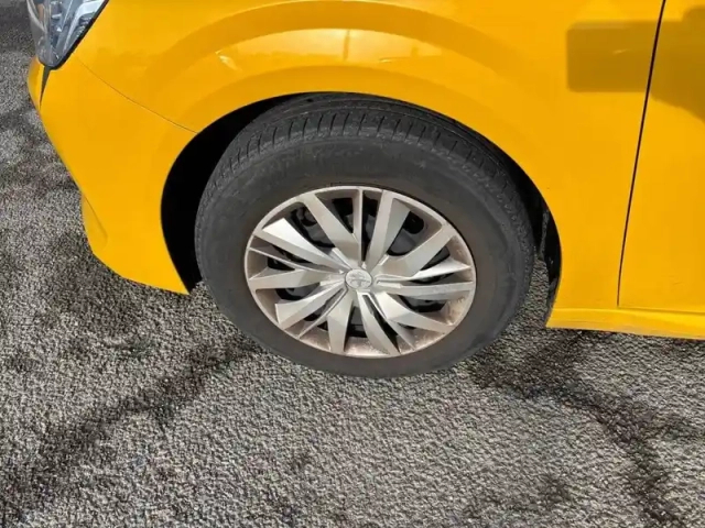 Peugeot 208 puretech 75 s&amp;s bvm5 — photo 13