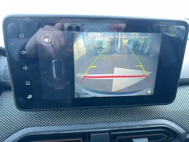 Dacia Sandero eco-g 100 — photo 10