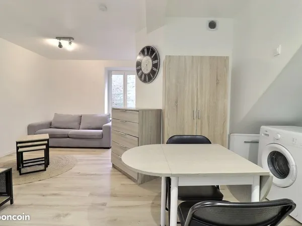 Studio meublé MOUY