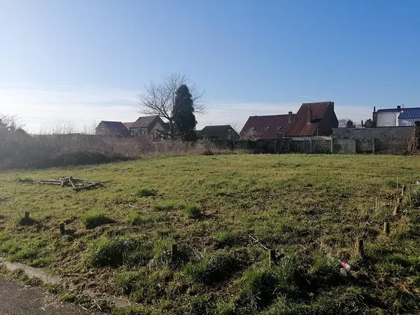 Terrain 1000 m²