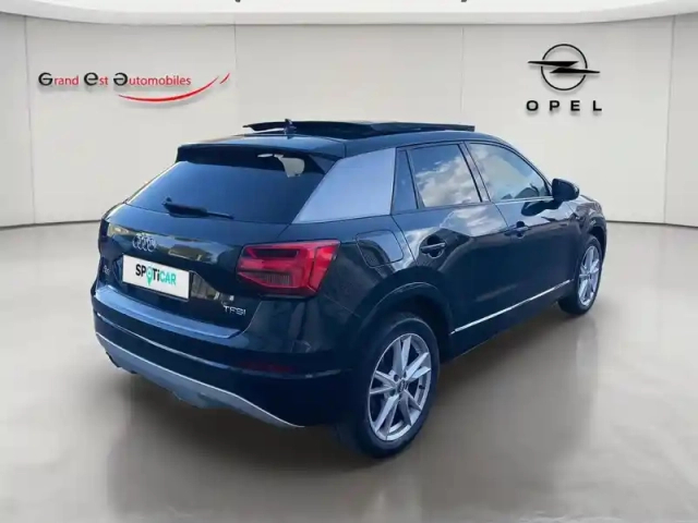 Audi Q2 1.4 tfsi 150ch cod s line s tronic 7 + toit ouvrant + attelage — photo 7
