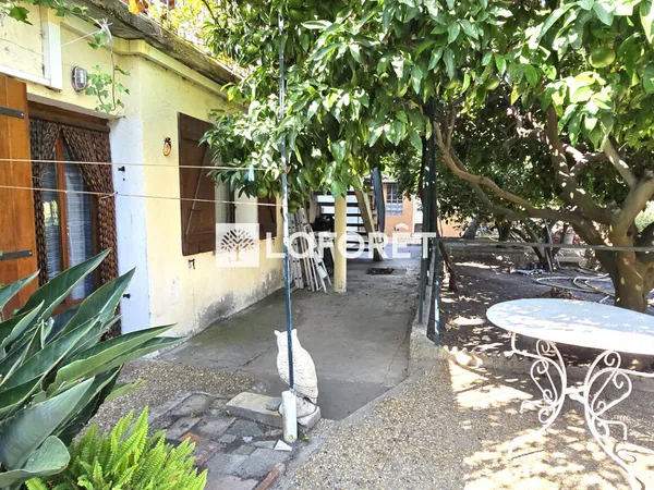 Maison 8 pièces 238 m²