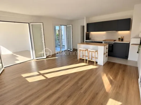 Bureau 3 pièces 45 m²