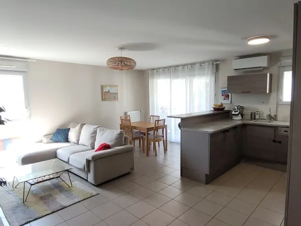 🏢 Appartement T4 - 78 m² climatisé + double garage 🚗🚗