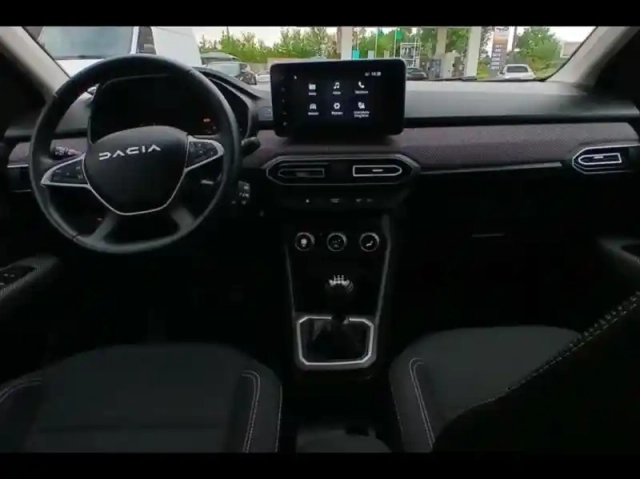 Dacia Sandero 1.0 tce 90ch journey — photo 9