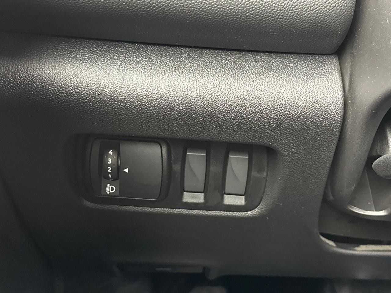 Renault Kadjar tce 140 fap edc black edition — photo 17