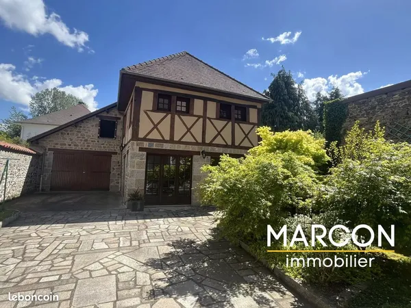 Maison 8 pièces 203 m²