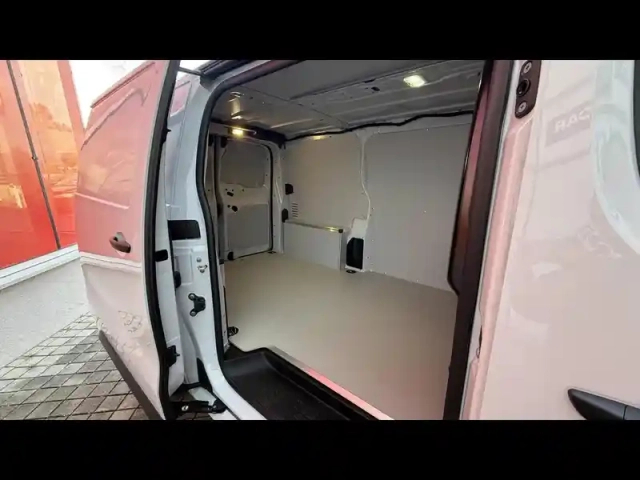 Fiat Scudo fg m 2.2 diesel 150ch pack premium connect automatique — photo 11