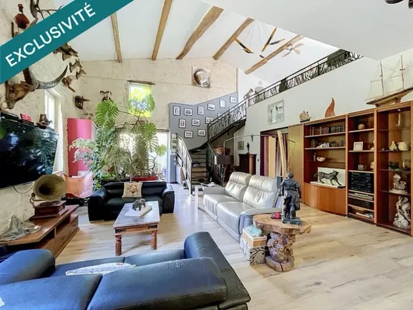 Maison 6 pièces 392 m²