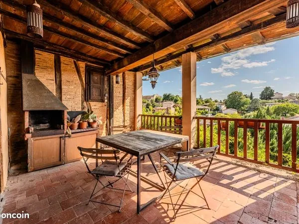 Maison 14 pièces 420 m²