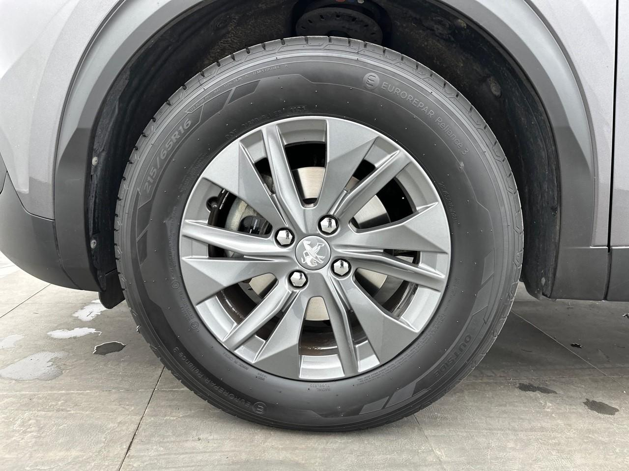 Peugeot 2008 puretech 100 s&s bvm6 style — photo 14